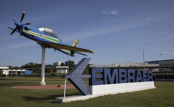 Embraer bate recorde e alcança R$ 10,3 bilhões em receita no 2º trimestre de 2025