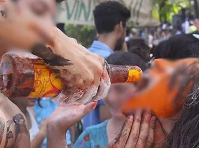 Festas, trotes e bares: o lado obscuro do álcool na vida dos universitários