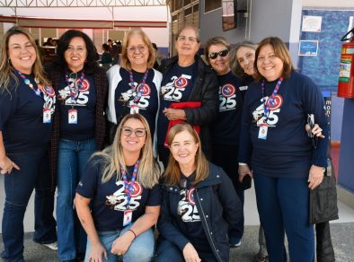 Reviva Monteiro celebra 55 anos com reencontros e muitas memórias