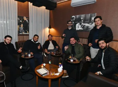 Sommelier de charutos árabe inaugura primeiro Cigar Lounge do Vale