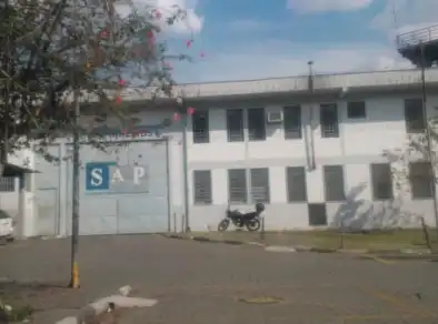 Dj acusado de abuso sexual infantil, morre em Centro de Detenção Provisória