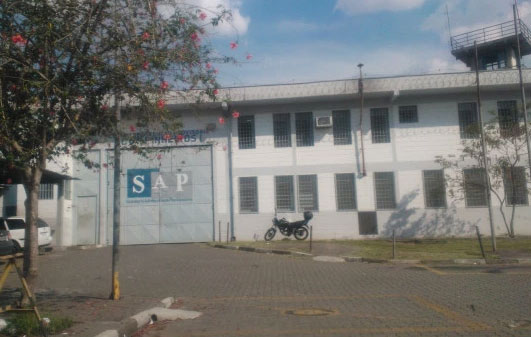 Dj acusado de abuso sexual infantil, morre em Centro de Detenção Provisória