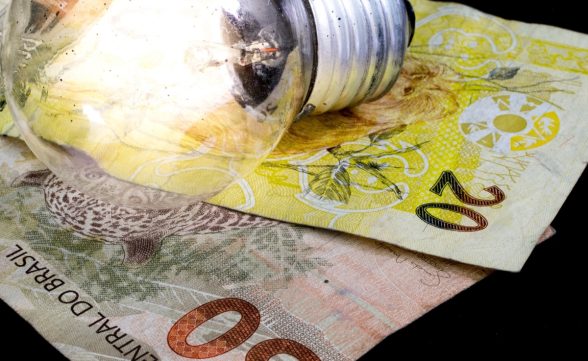 Conta de luz ficará mais cara a partir da próxima quarta (27) no Vale do Paraíba 