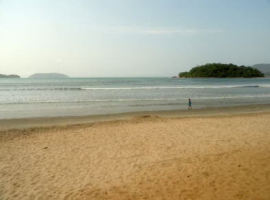 Turista morre após se afogar no mar e tentar salvar o filho em Ubatuba