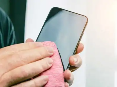 Qual a última vez que você higienizou seu celular?