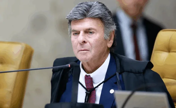Fux vota para anular processo da trama golpista envolvendo Bolsonaro e sete réus