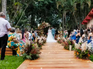 Empresas de infraestrutura, música e entretenimento estão presentes na feira “Casar em Caraguá”