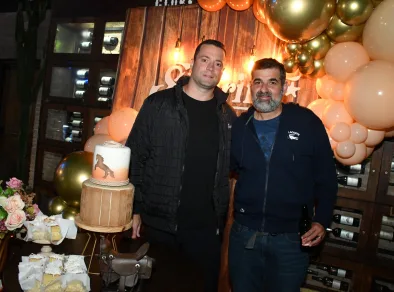 Sheriff celebra 4 anos em grande estilo