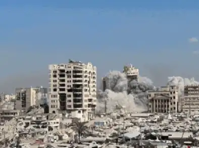 Israel derruba mais um prédio em Gaza e anuncia ofensiva terrestre