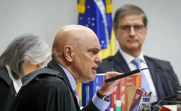 Moraes vota pela condenação de Bolsonaro por tentativa de golpe