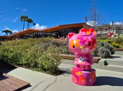 Parque Capivari recebe programação especial de setembro com Hello Kitty, shows e eventos