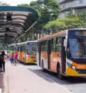 Superlotação de ônibus gera queixas de passageiros em São José dos…