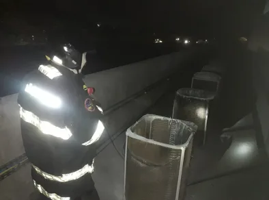 Incêndio no teatro Mário Covas mobiliza bombeiros de Caraguatatuba