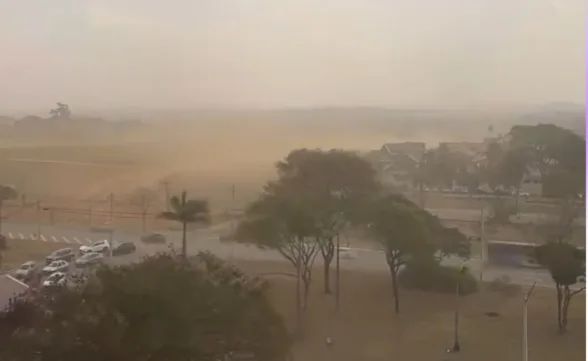 Fortes rajadas de vento atingem o Vale e o Litoral Norte