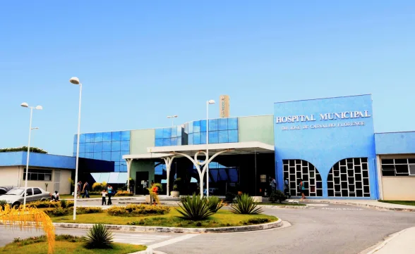 Médicos de SJC receberão apenas metade do salário em setembro