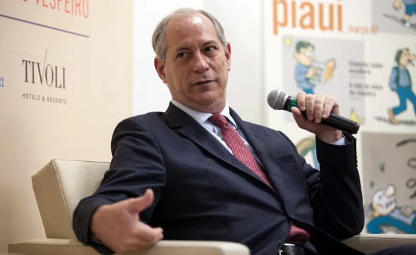 Ciro Gomes é alvo de pedido de prisão preventiva por perseguição e ofensas