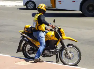 Projeto de lei propõe o fim da proibição ao serviço de mototáxi em São José