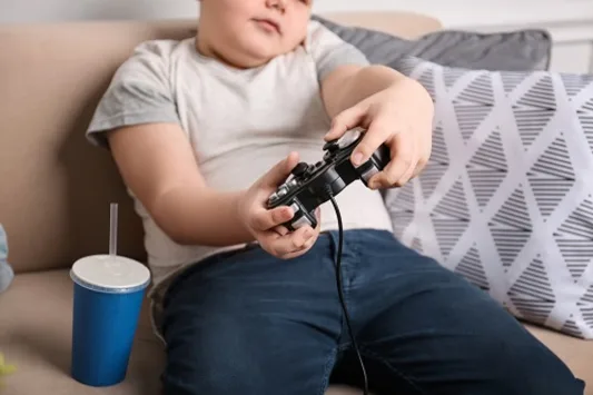 Obesidade infantil supera desnutrição pela primeira vez no mundo, alerta Unicef