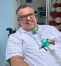 Padre Márlon volta a ser internado na UTI e pede orações