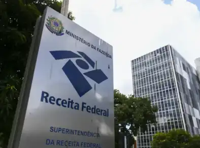 Senado aprova isenção do IR até R$ 5 mil e pressiona Câmara