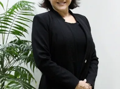 Primeira-dama fala com o portal Aqui Vale e se pronuncia sobre saída do PSD