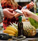 Governo estuda alterar regras para compras com vale-refeição e alimentação