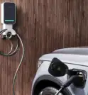 Novas regras para carregadores de carros elétricos em prédios geram debate