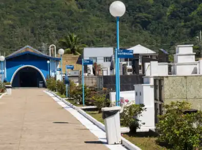Cemitério Municipal de Caraguatatuba deve receber cinco mil visitantes no Dia de Finados