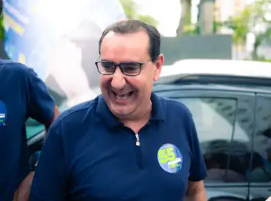 Suposto pivô do divórcio de Anderson Farias ganha 12 mil/mês em cargo nomeado pelo próprio prefeito