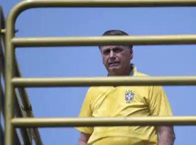 Bolsonaro tem até esta segunda (27) para recorrer de condenação no STF