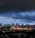 Alerta de tempestades com ventos de até 100 km/h é emitido…