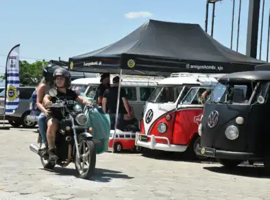 JK ROCK DAY agita São José dos Campos com música, carros antigos e muita nostalgia0