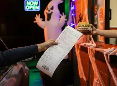 Burger King vai dar hambúrguer de graça para quem mostrar boleto