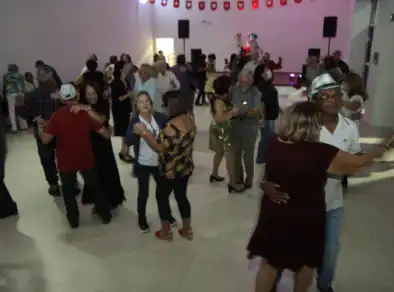 Bailes noturnos voltam a acontecer nas Casas do Idoso em São José