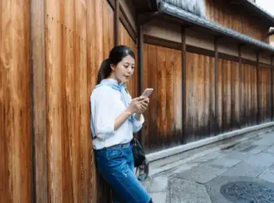 Cidade do Japão aprova lei que limita o uso de celular a duas horas por dia