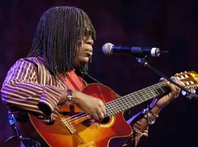 Família de Milton Nascimento confirma quadro de demência do cantor