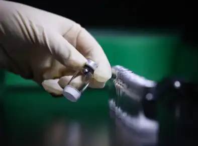 Estudos da vacina da dengue levaram uma década e contaram com mais de 200 cientistas 