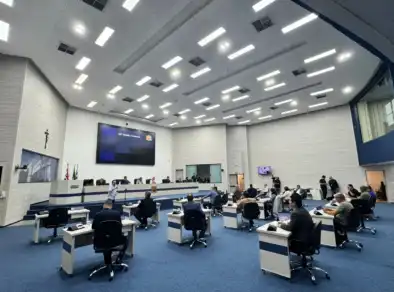 Vereadores blindam prefeito de São José dos Campos e votam pelo arquivamento de pedidos de cassação