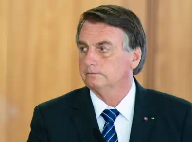 “Sala de Estado” que Bolsonaro ficará preso tem cama, TV, frigobar e banheiro