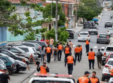 Defesa Civil realiza simulado de evacuação preventiva no Itatinga em São Sebastião