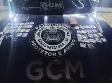 Casal é preso com porções de cocaína pela Guarda Civil em Caraguatatuba 