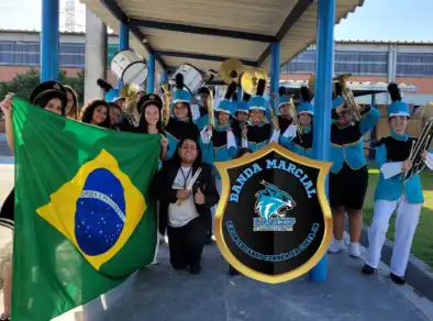 Caraguatatuba celebra o Dia do Músico com desfile de fanfarras, homenagens e concerto internacional 