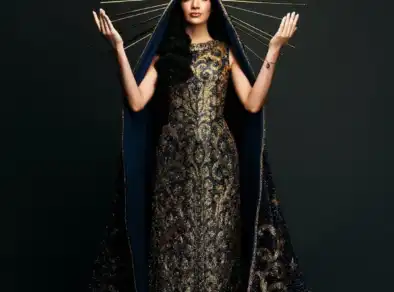 Miss Brasil desfila vestida em homenagem a Nossa Senhora Aparecida 