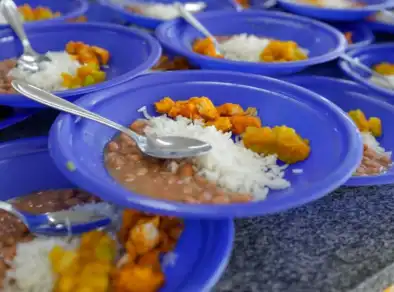 Pais denunciam irregularidades na merenda escolar em Paraibuna 