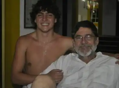 Ex-deputado do PT Paulo Frateschi morre após ser esfaqueado pelo filho em São Paulo 