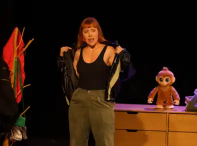 Espetáculo “Manhê!” chega a São José dos Campos com humor e reflexões sobre a maternidade 