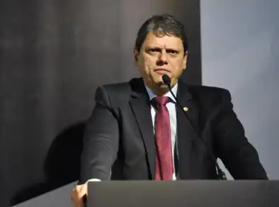 Tarcísio confirma que vai disputar a reeleição em 2026 