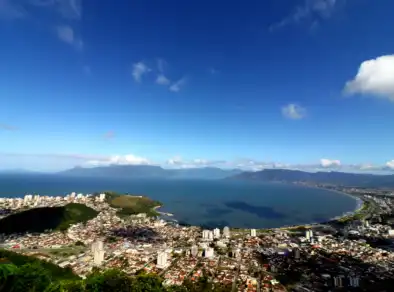 Caraguatatuba é finalista em três categorias no 2º Prêmio AMVALE de Gestão Responsável 2025