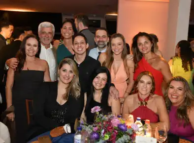 Escola Monteiro Lobato celebra 55 anos com noite de gala inesquecível