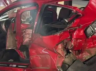 Idoso morre em acidente entre três carros em São José